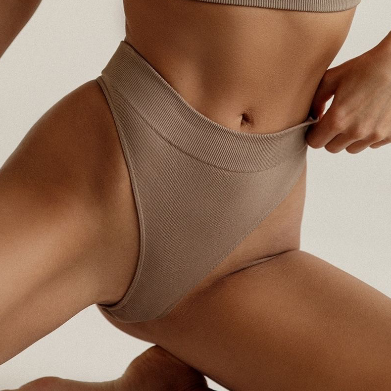 Депиляция среднее бикини