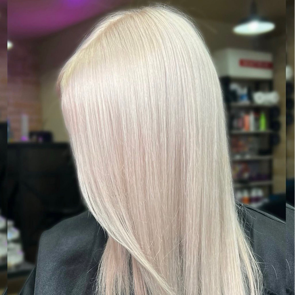 ТОТАЛ БЛОНД: Осветление всей длинны и тонирование (по лопатки)