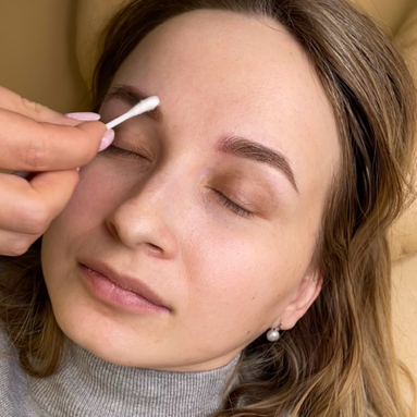 Пудровые брови