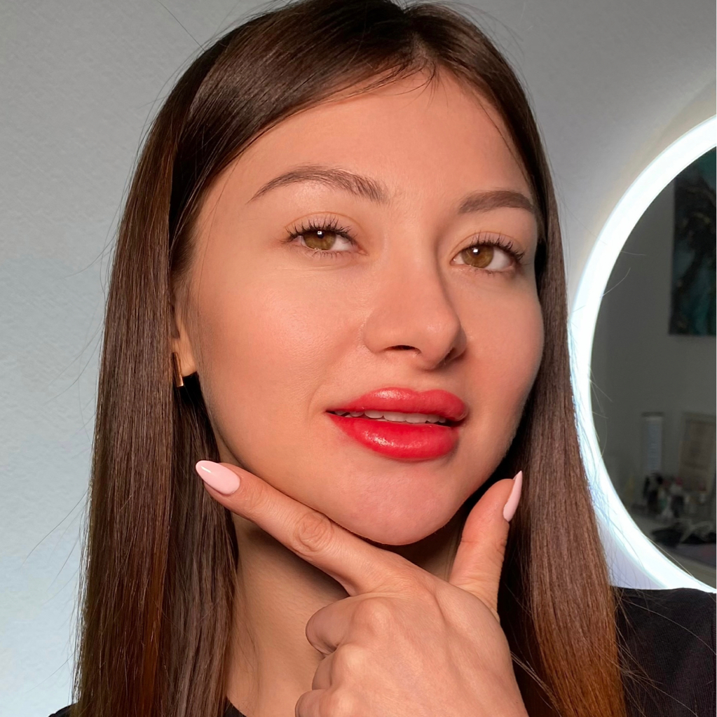 Перманентный макияж губ