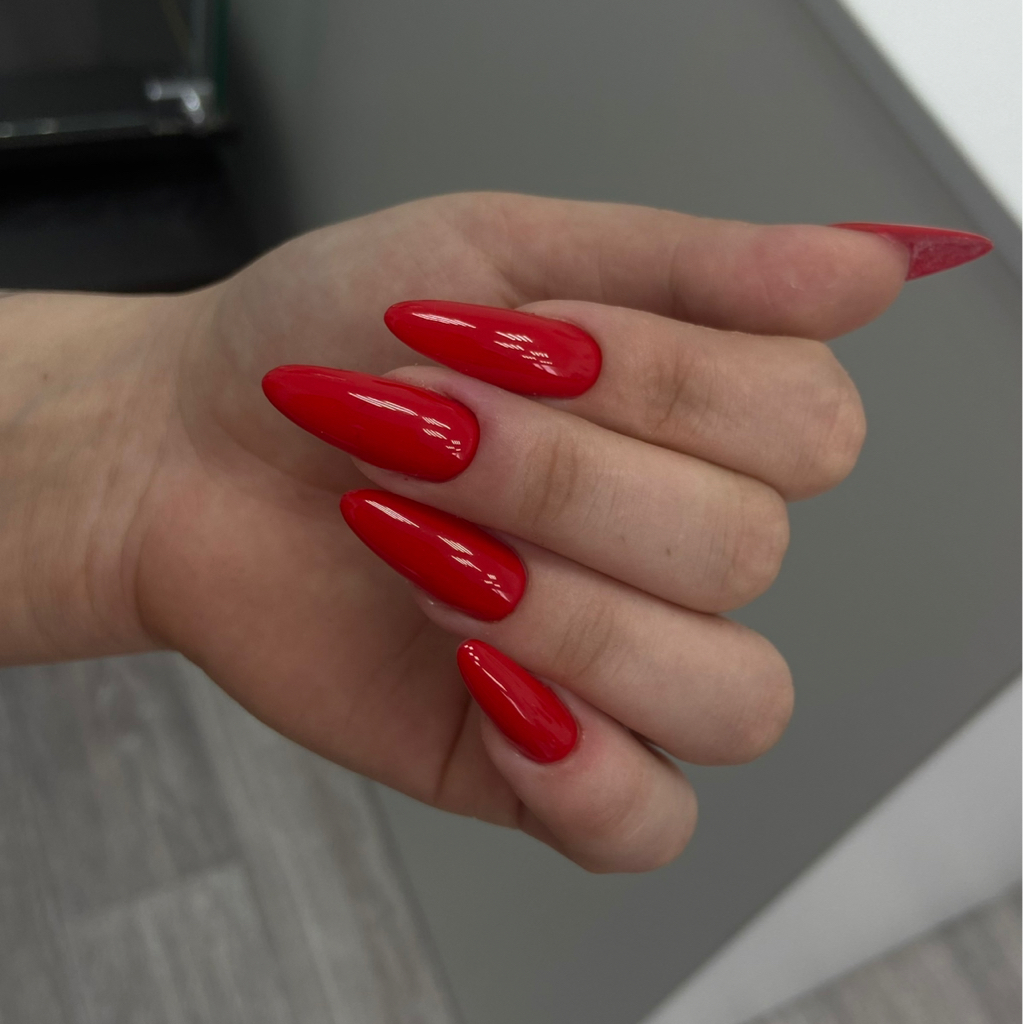 Маникюр + Наращивание ногтей (возможен дизайн)