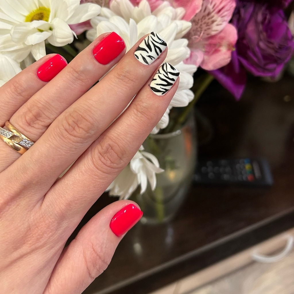 Маникюр-камуфляж (база)