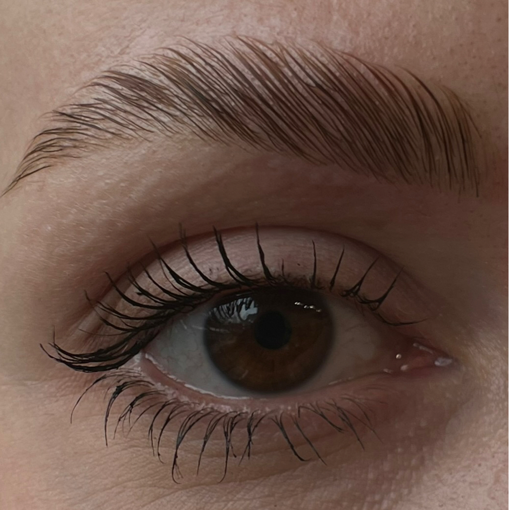 Ламинирование бровей без окрашивания