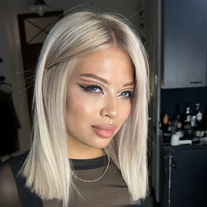 Тотал блонд полное (длина/ корни/ тонирование) /короткие волосы