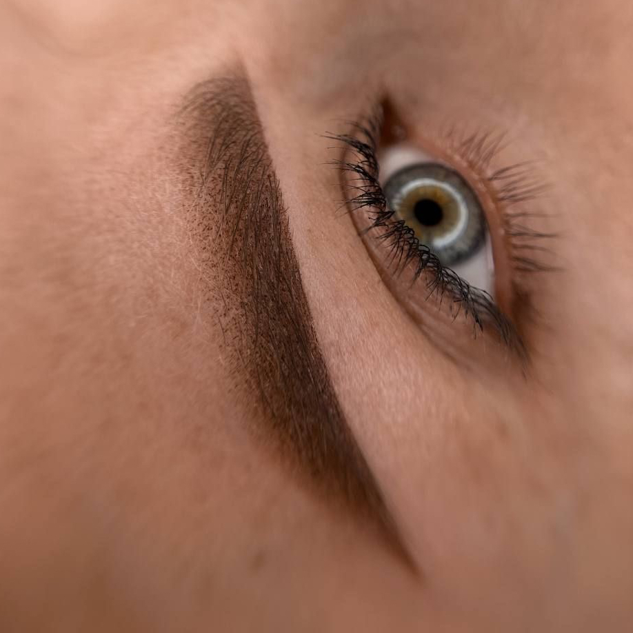 Перманентный макияж «Пудровые брови»