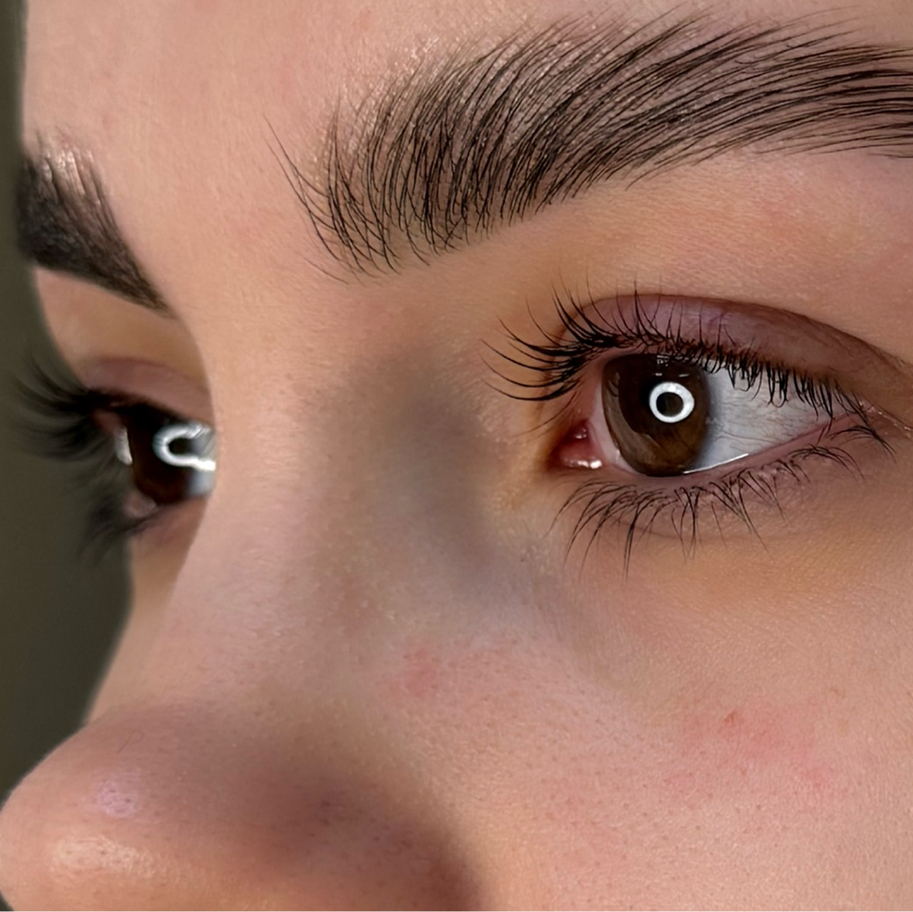 Окрашивание ресниц