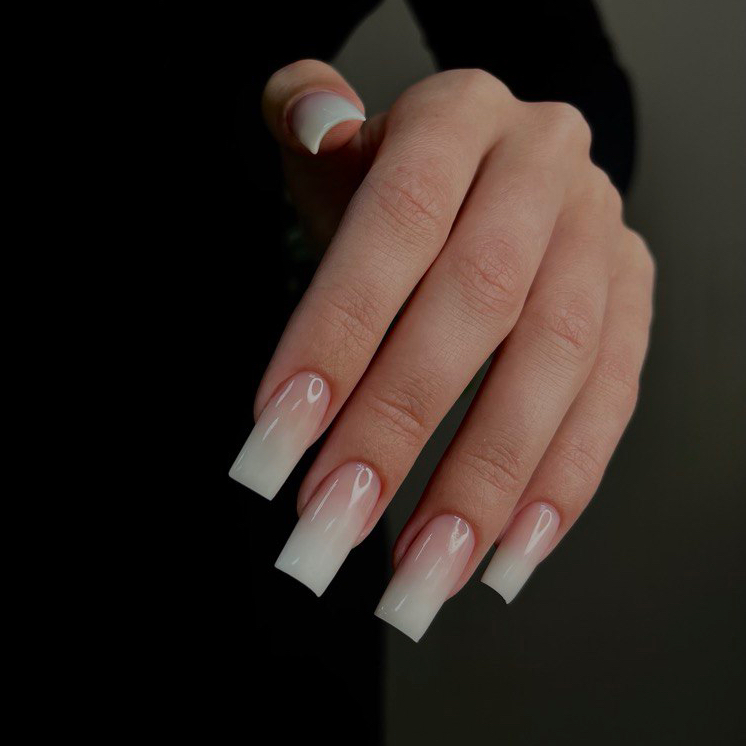 Наращивание ногтей