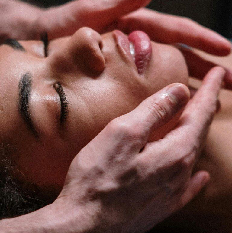Face Lift Massage & Facial