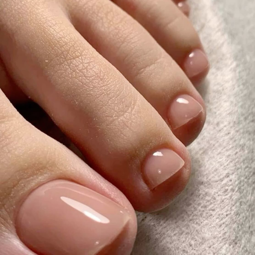 Педикюр эстетика с БИО-укреплением