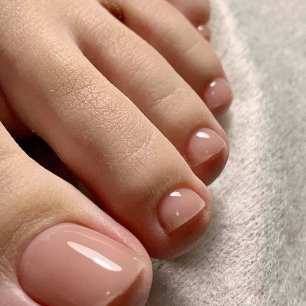 Педикюр эстетика с укреплением вискозой