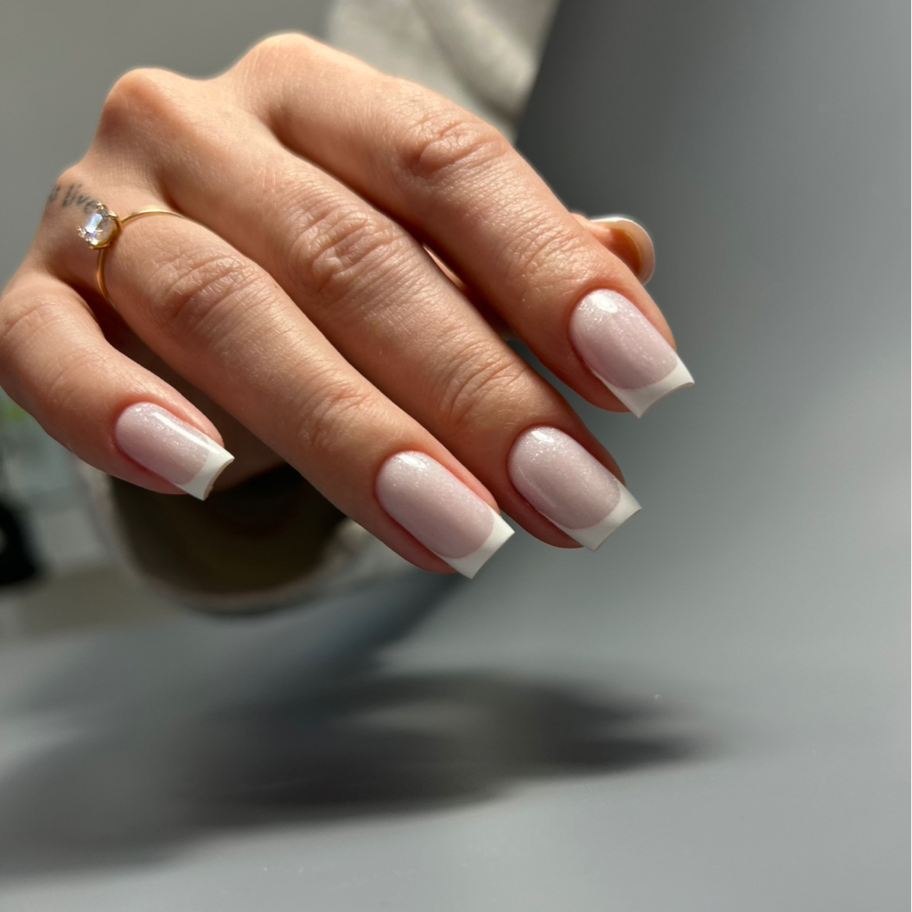 Маникюр+моделирующий гель+френч