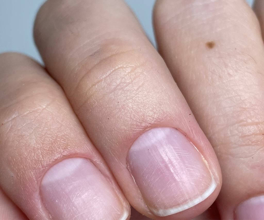 Маникюр без покрытия