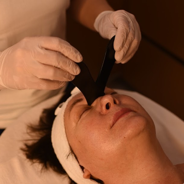 Gua Sha face massage/ Гуа Ша