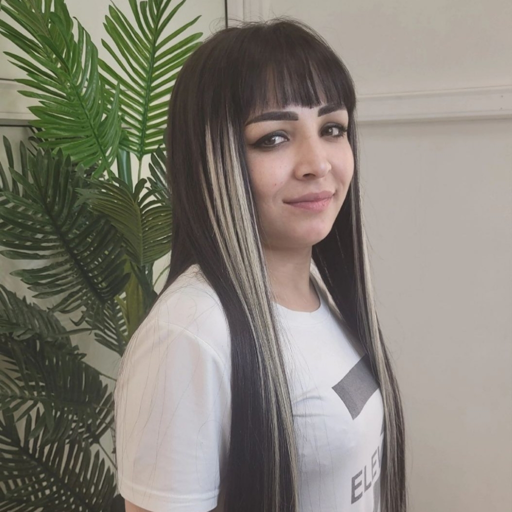 Белые пряди