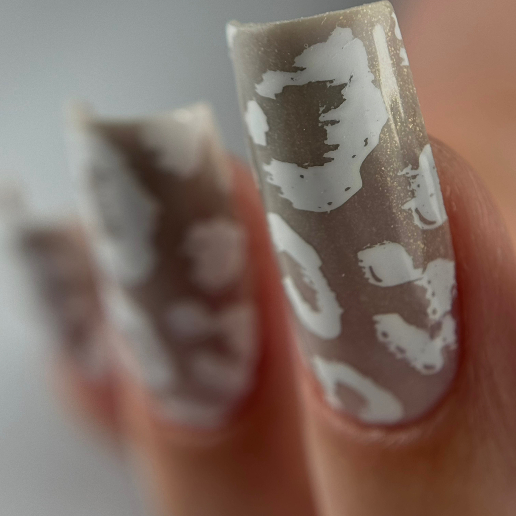 Коррекция нарощенных ногтей