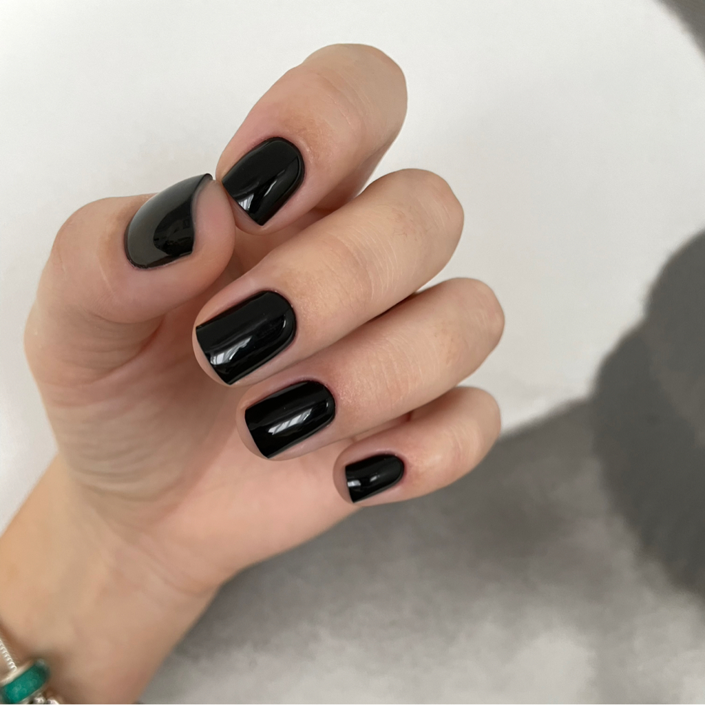 Маникю+покрытие LUXIO(короткие ногти)