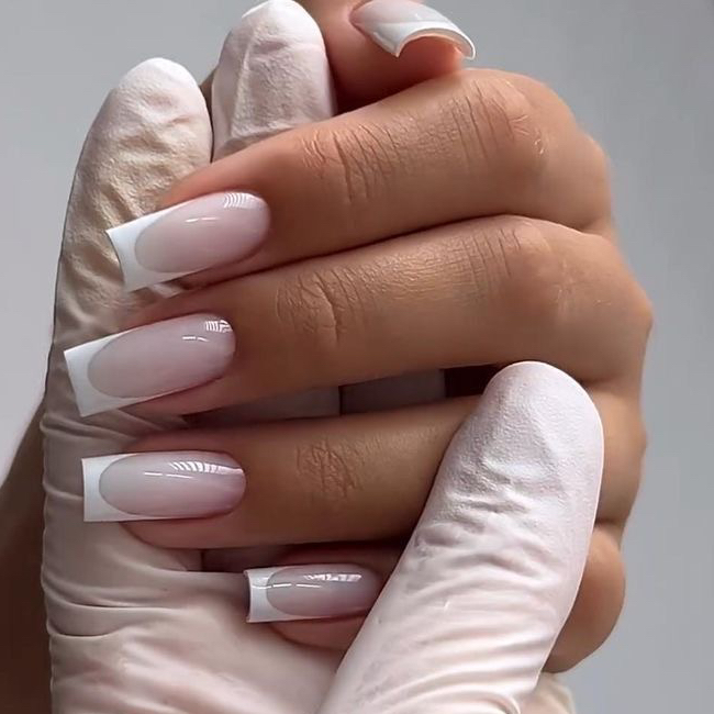 Маникюр+наращивание+покрытие френч/лунный