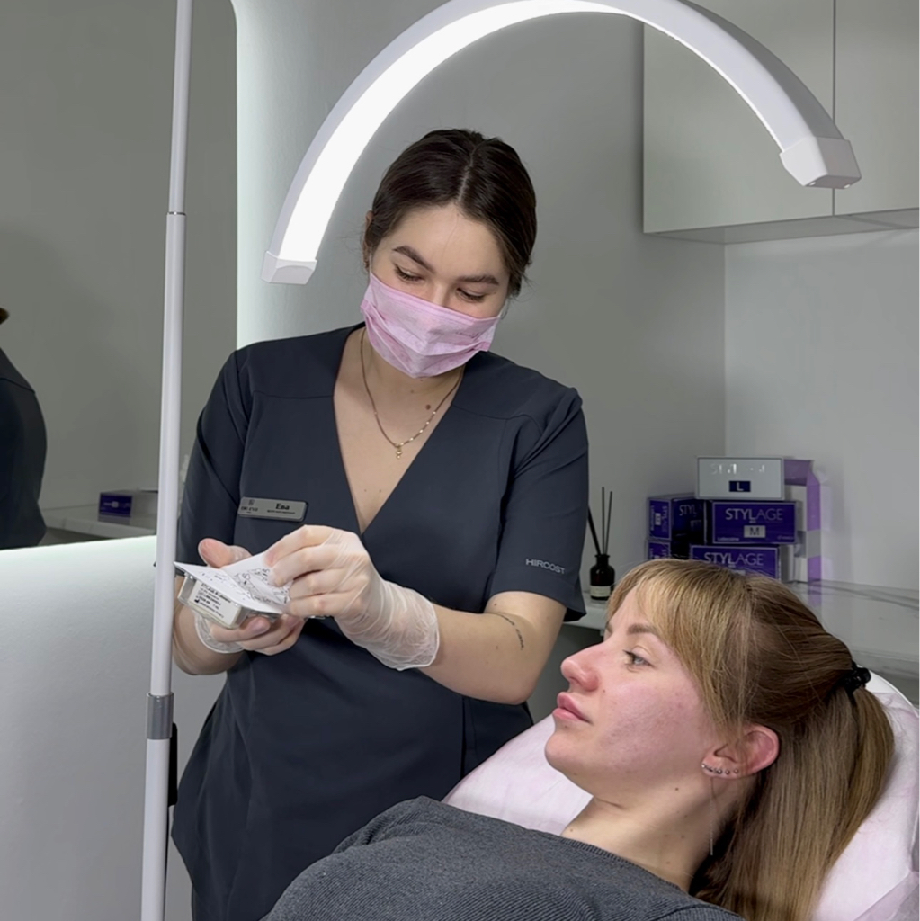 Консультация по контурной пластике губ