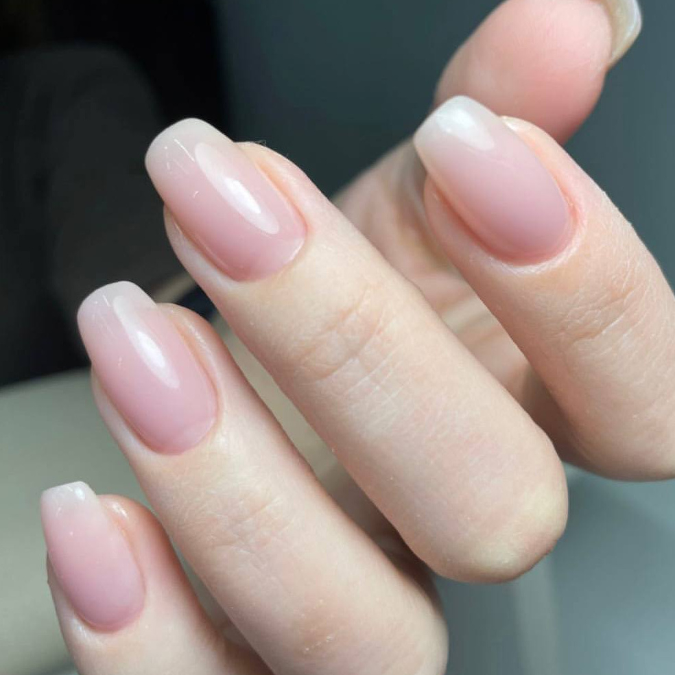 Маникюр комбинированный