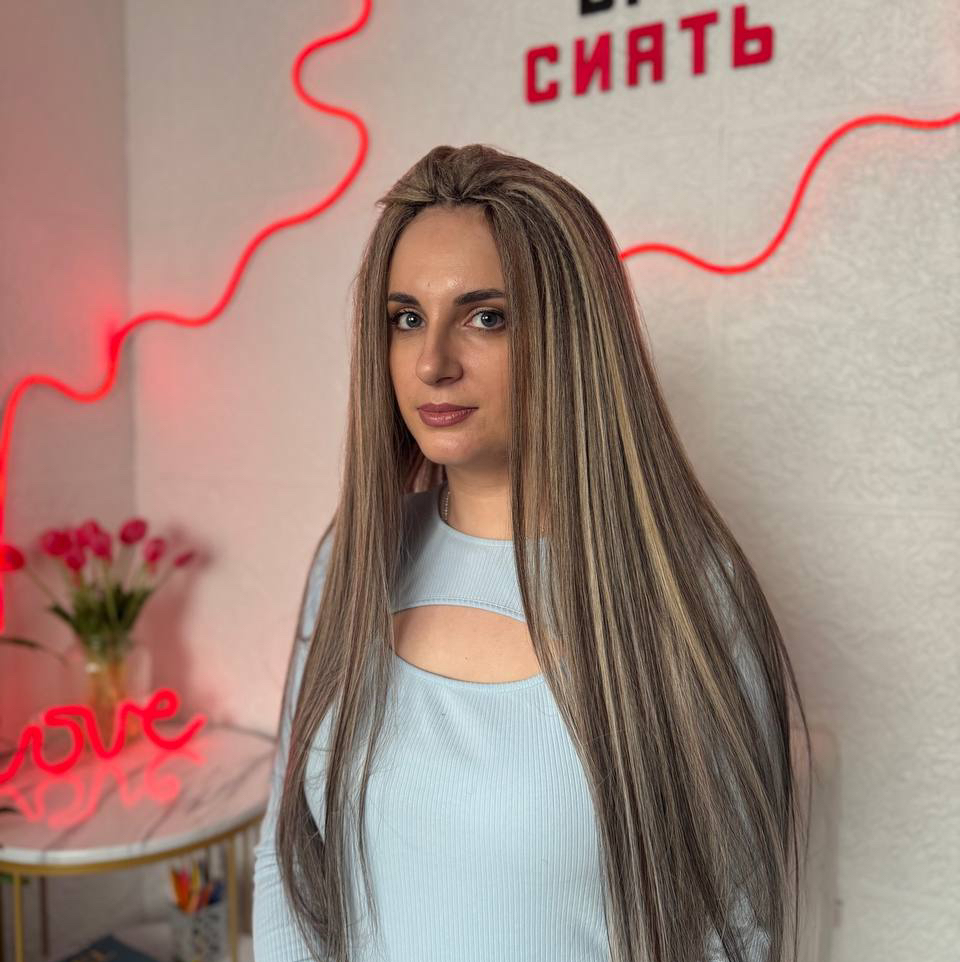 Термозамещение, прямой биопротеин точечное вплетение. Стоимость 10.000₽.Время плетения 2-3 часа. Срок носки 1-2 месяца.