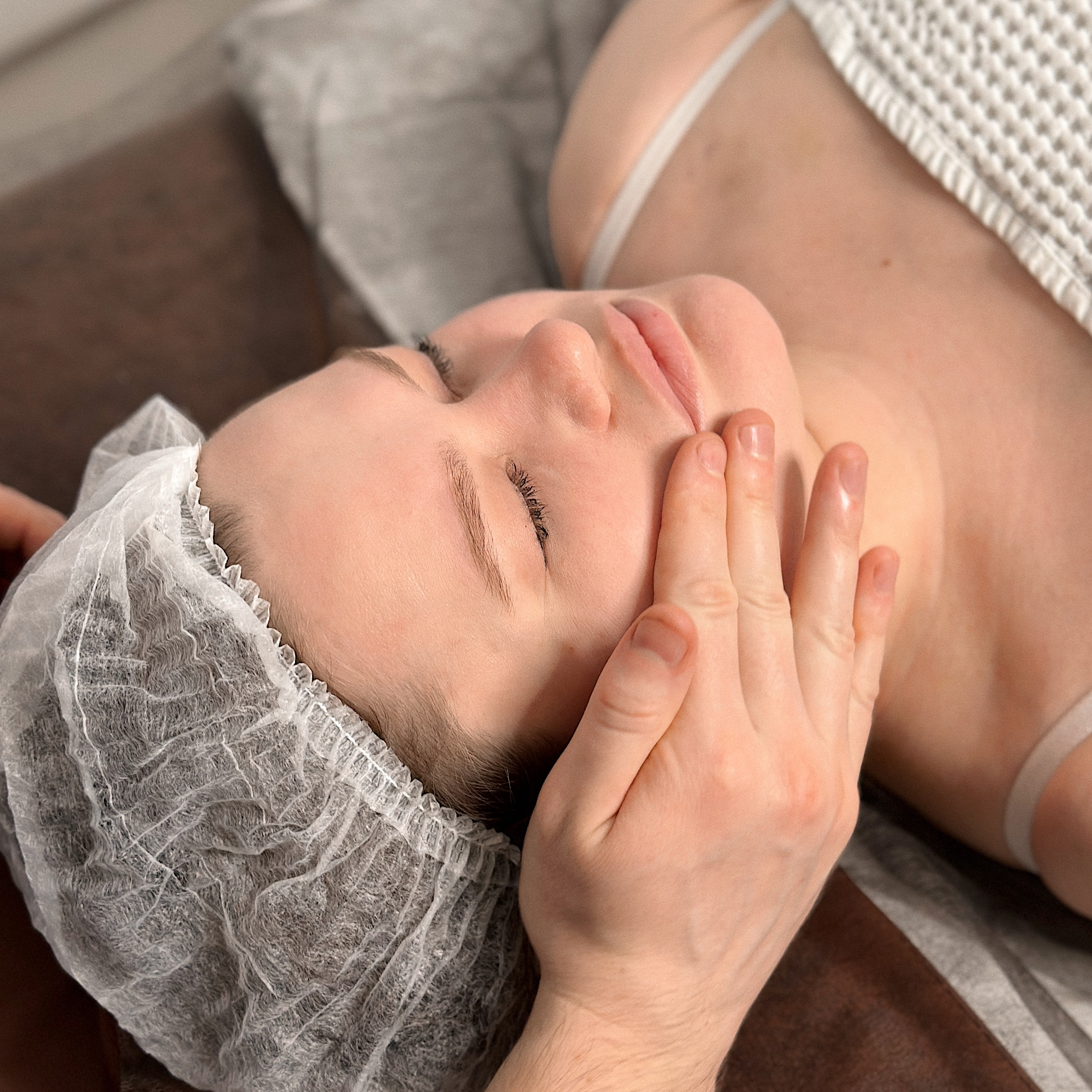 Массаж лица (цена за один сеанс при покупке 5 сеансов) 60 минут