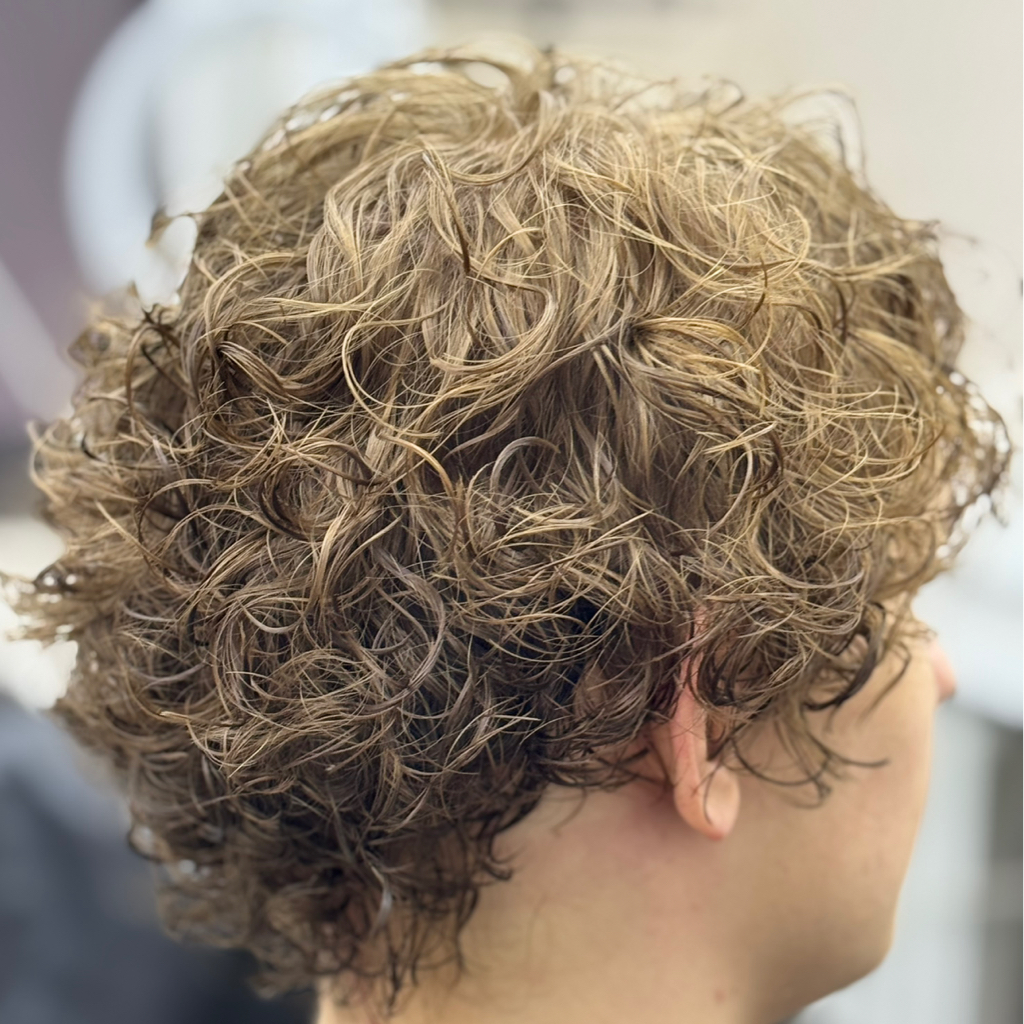 Био завивка волос/ длинные волосы ниже лопаток +30% за густоту