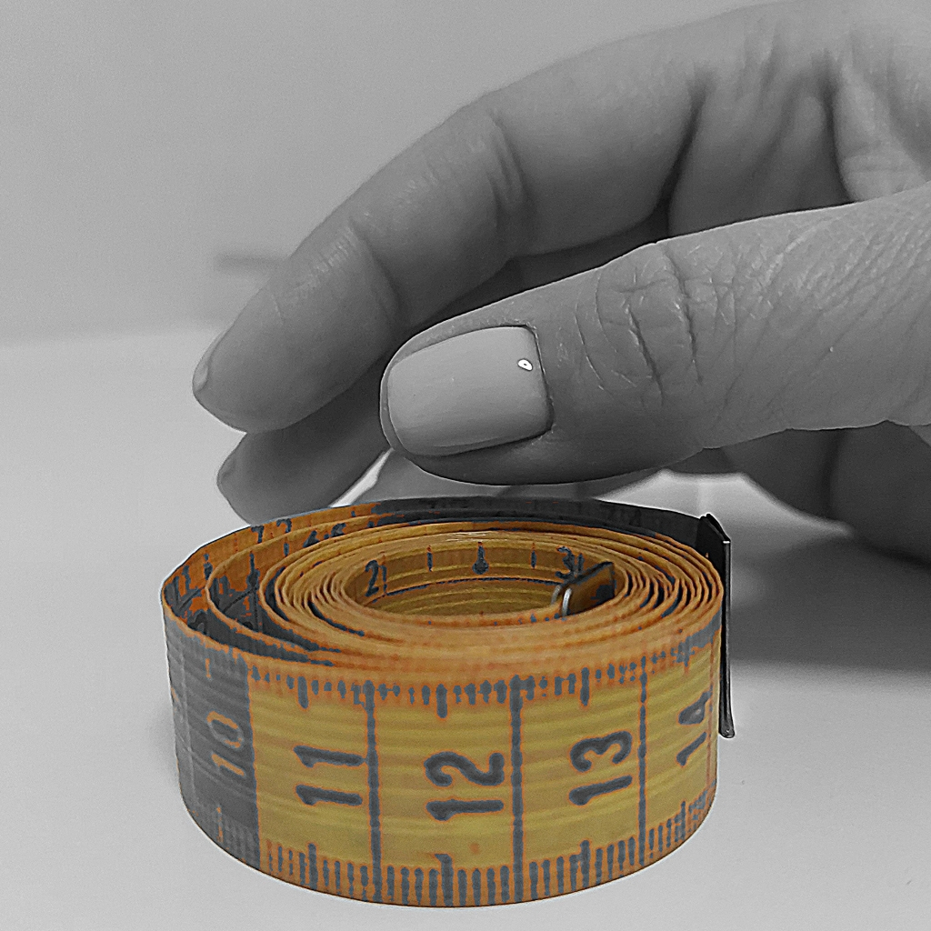 Первичное посещение: Консультация + Антицеллюлитный массаж (2-х зон на выбор)