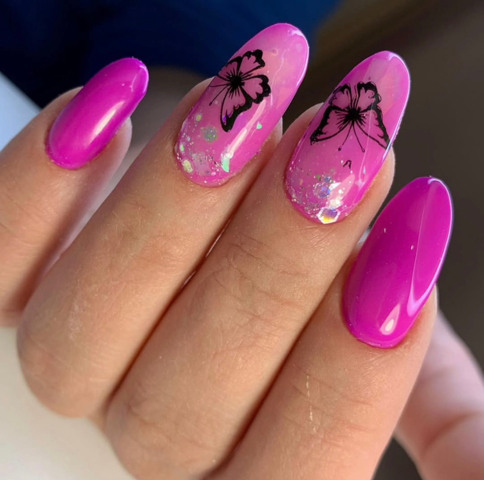 Маникюр +укрепление гелем+г/лак(средняя длина )