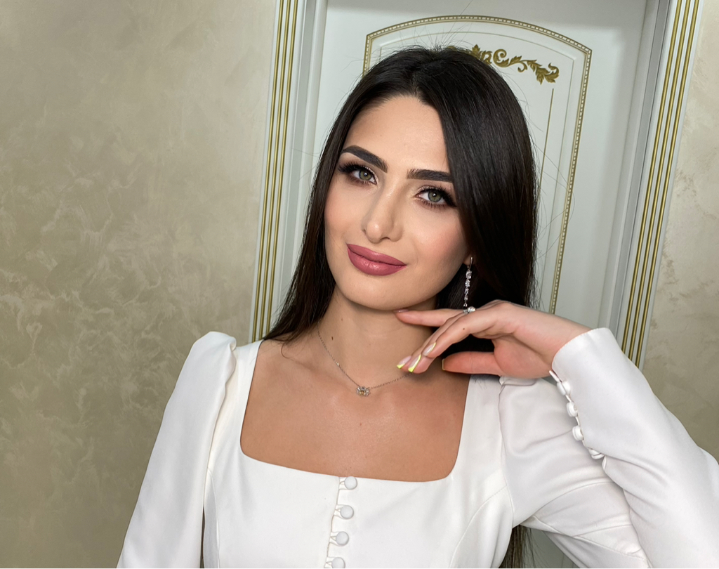 Вечерний макияж с накладными ресницами