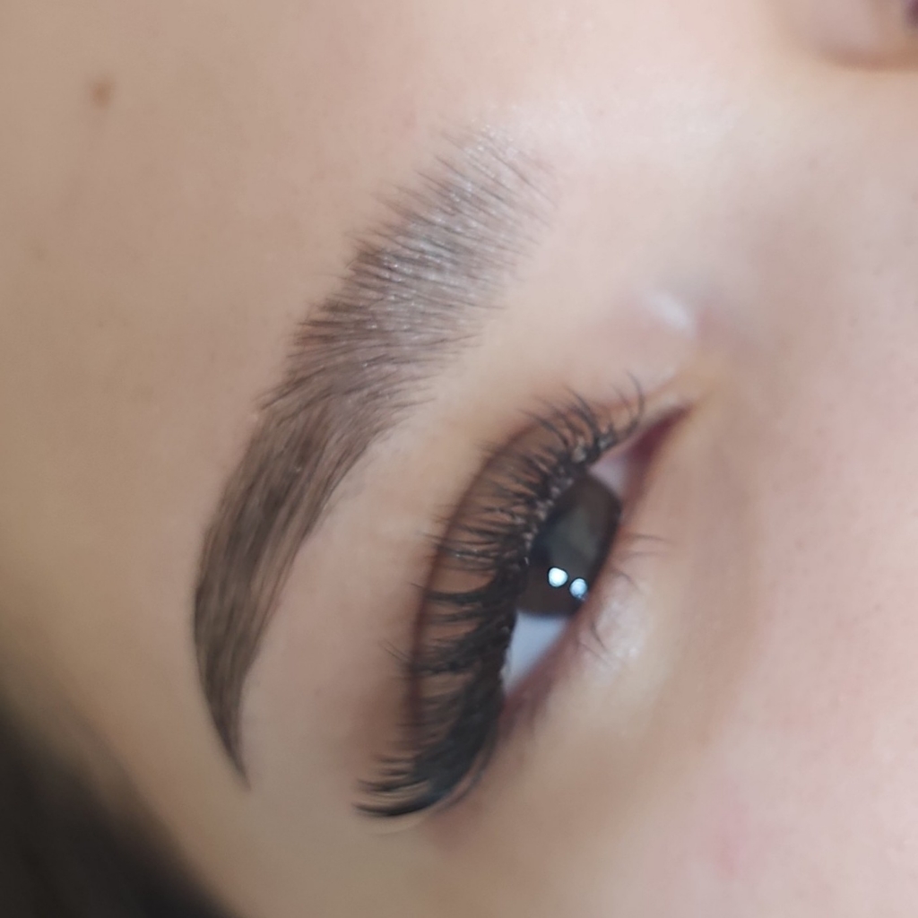 комбо  3д + брови коррекцию и окрашивание