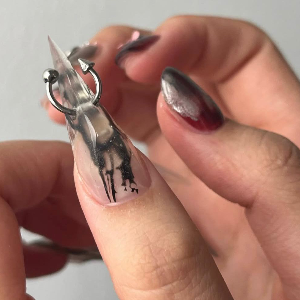 наращивание «когти» (4000-4500 в зависимости от длины)