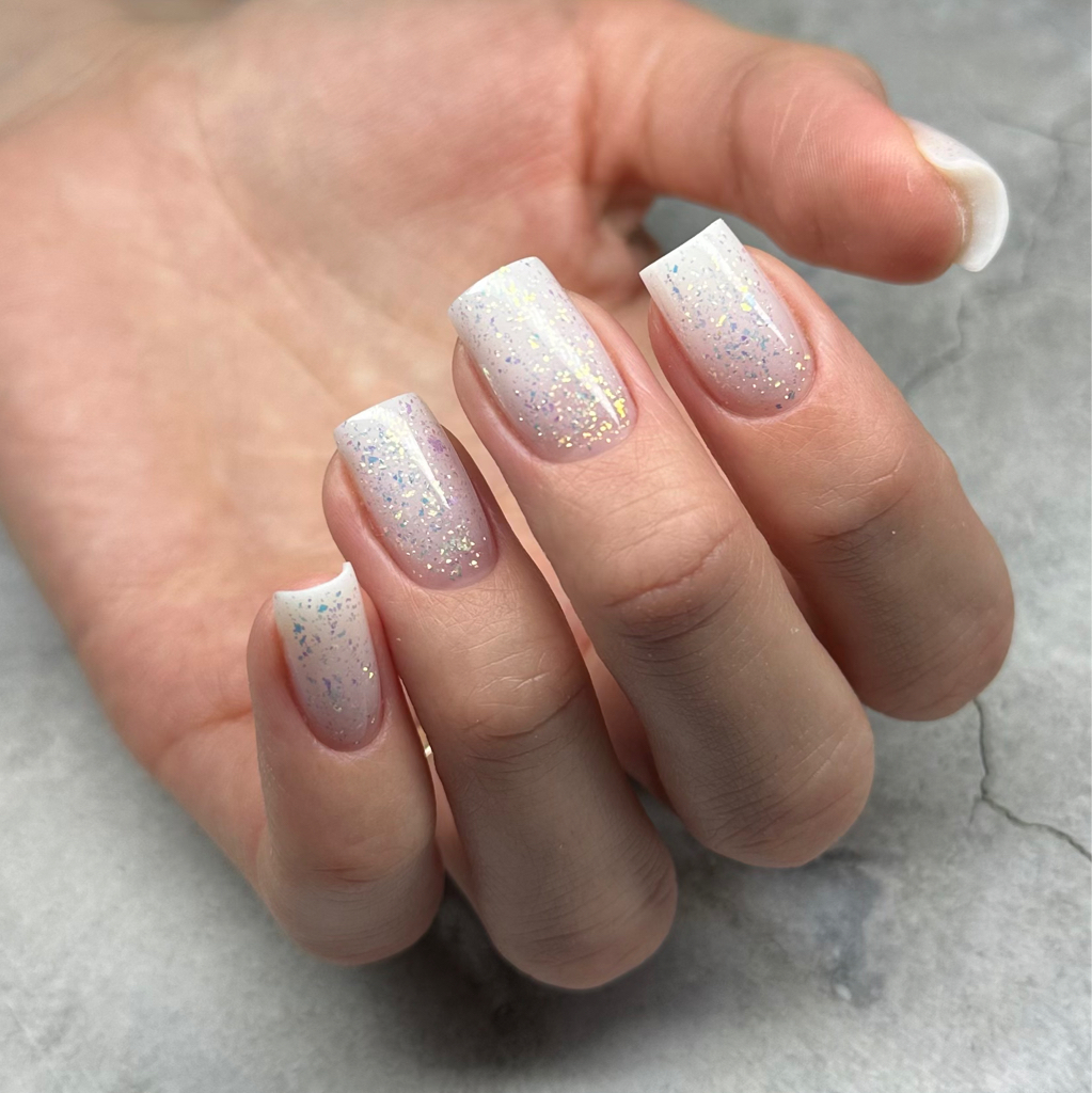 Маникюр с покрытием