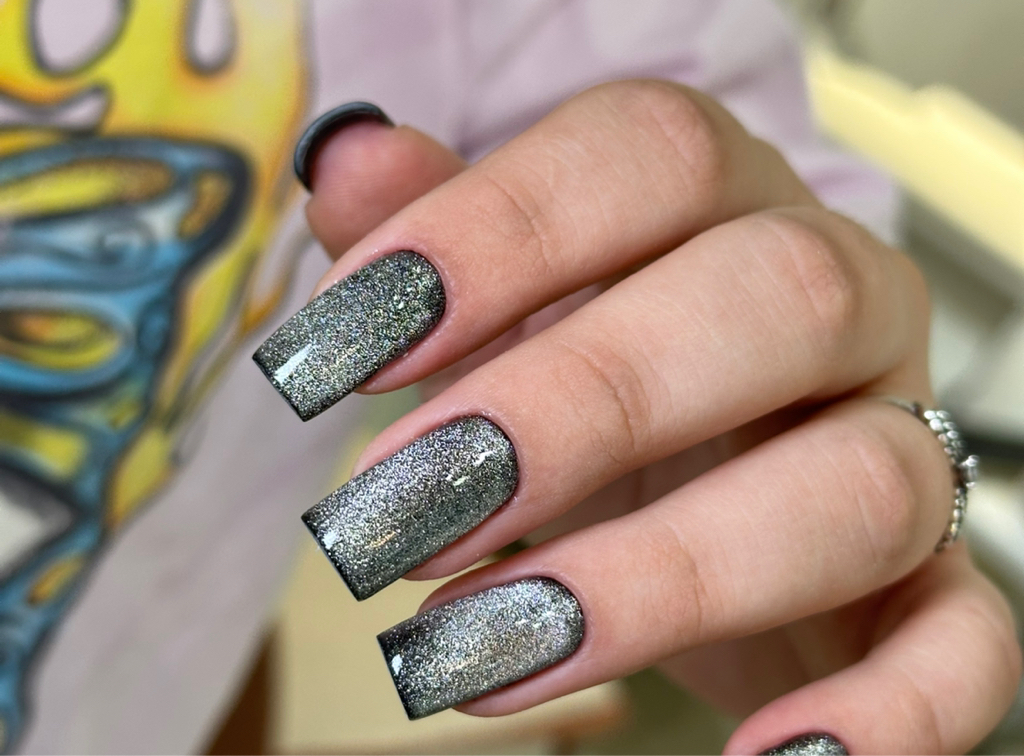 маникюр с покрытием + укрепление (классическая длина)