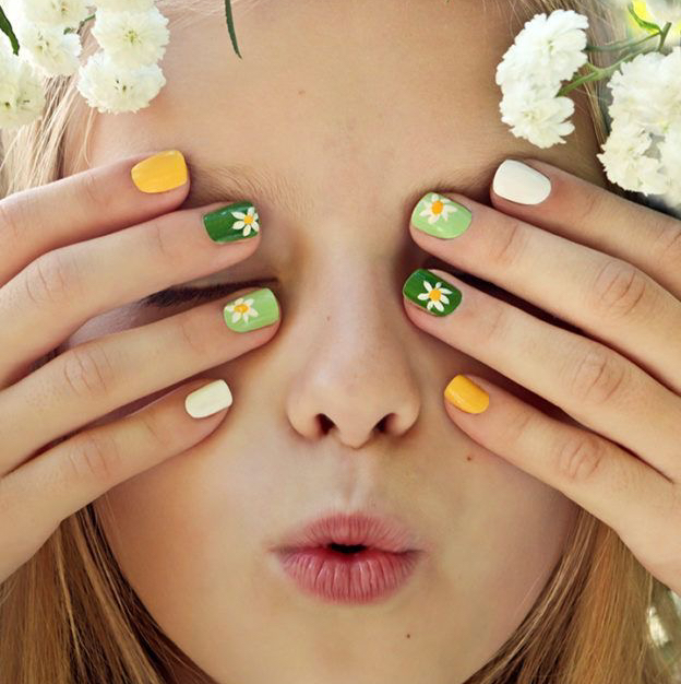 Детский маникюр