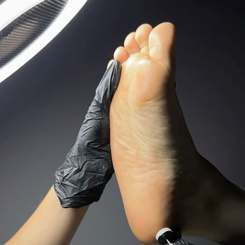 Мужской педикюр