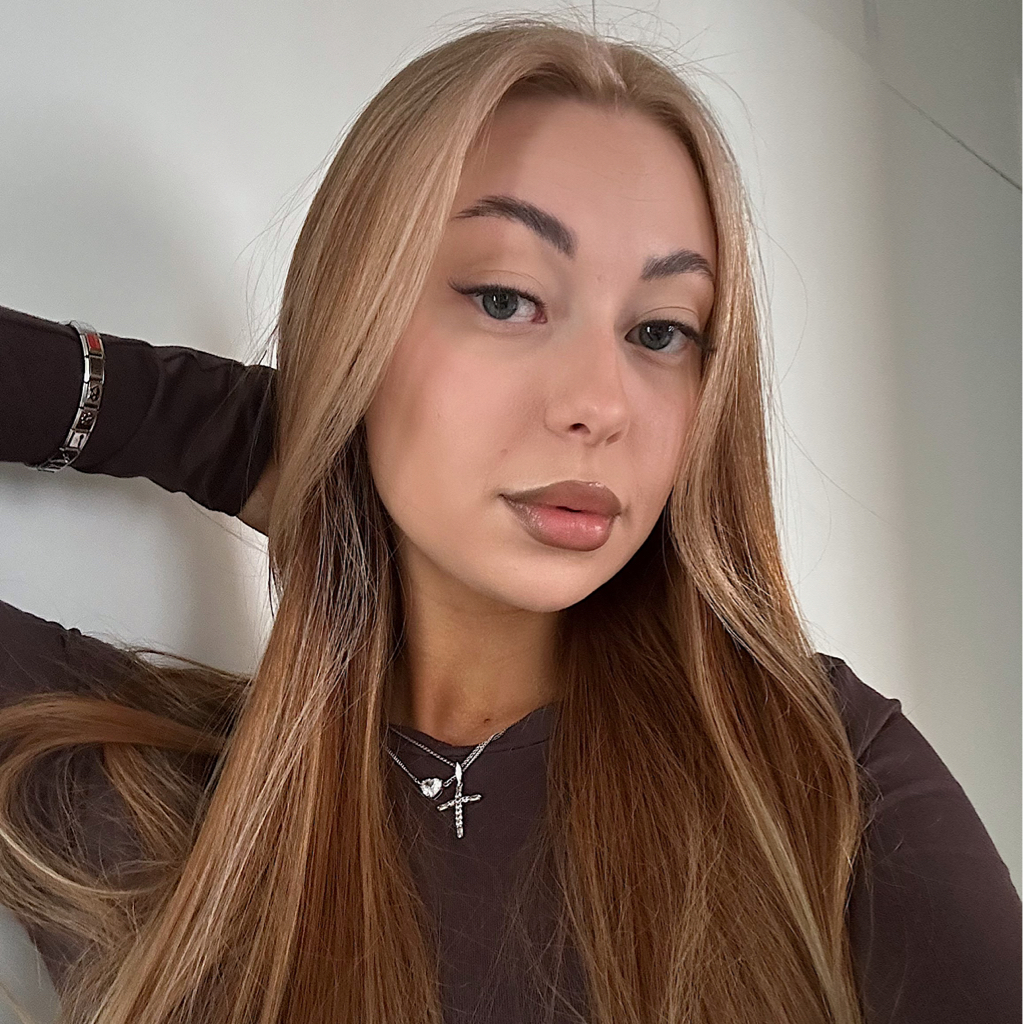 Шишкова Яна