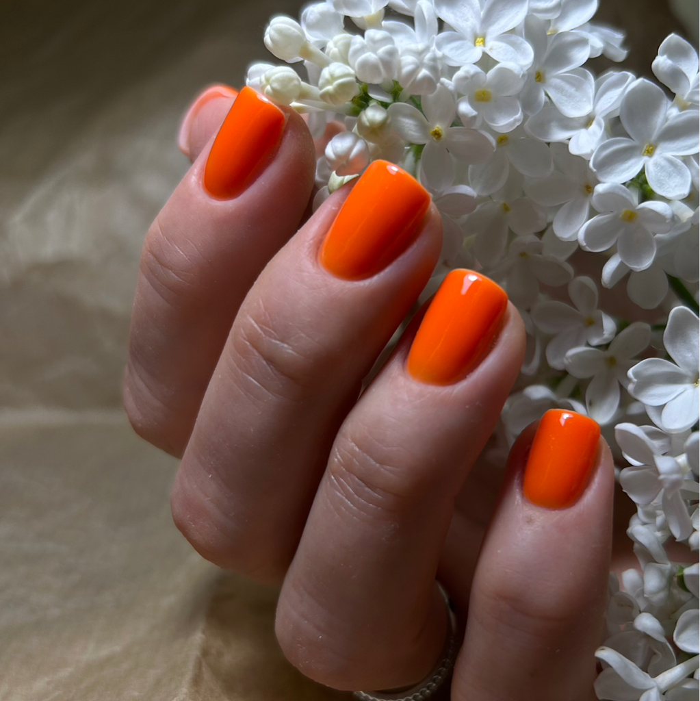 Маникюр с покрытием гель-лак