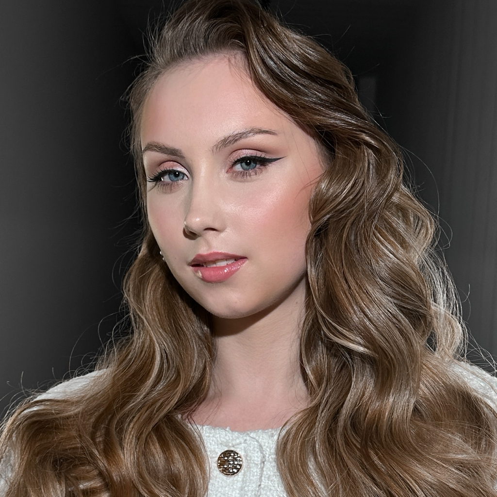 Макияж и прическа