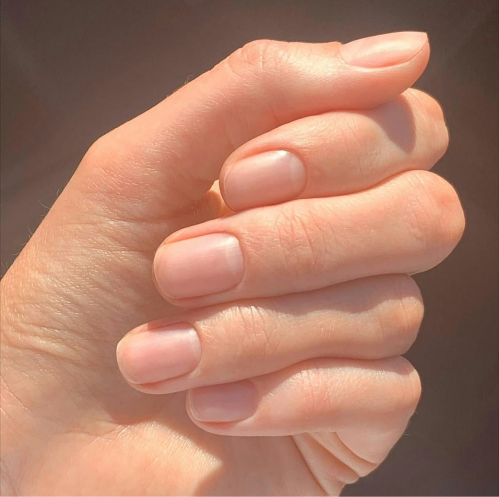 Маникюр комбинированный