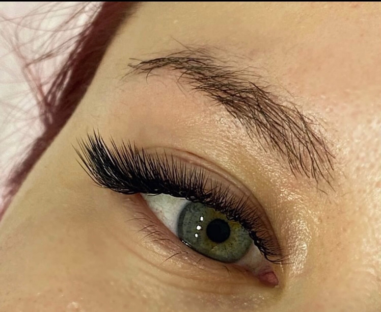 Наращивание ресниц 3Д