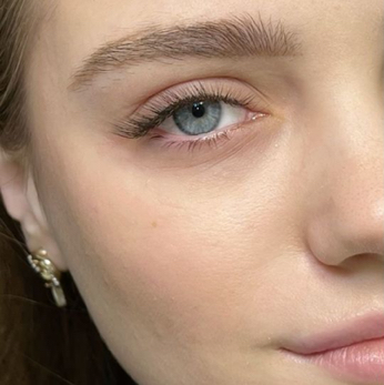 Наращивание ресниц Классика