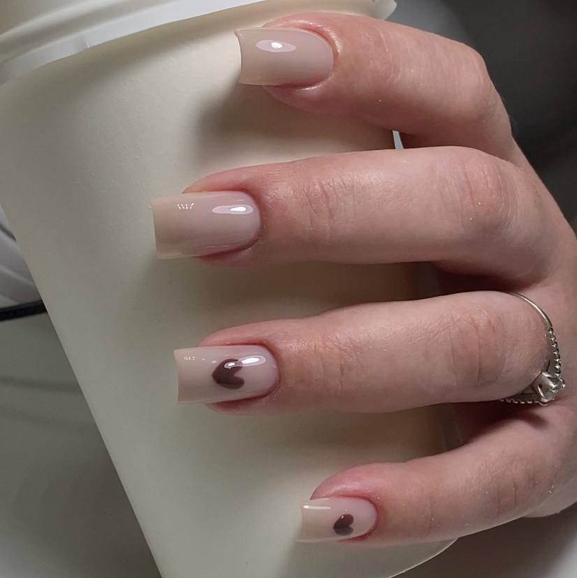 Коррекция ногтей