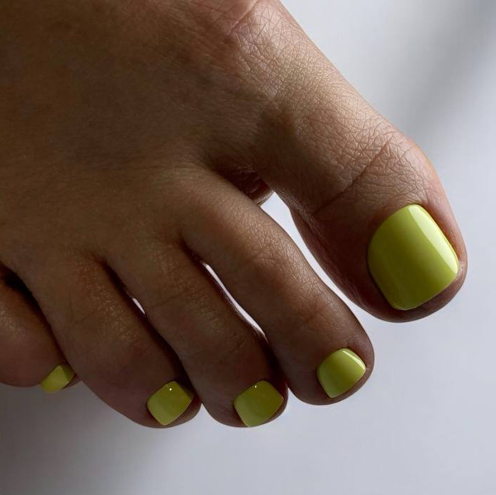 Полный педикюр с покрытием