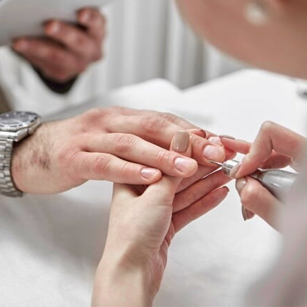 Мужской маникюр