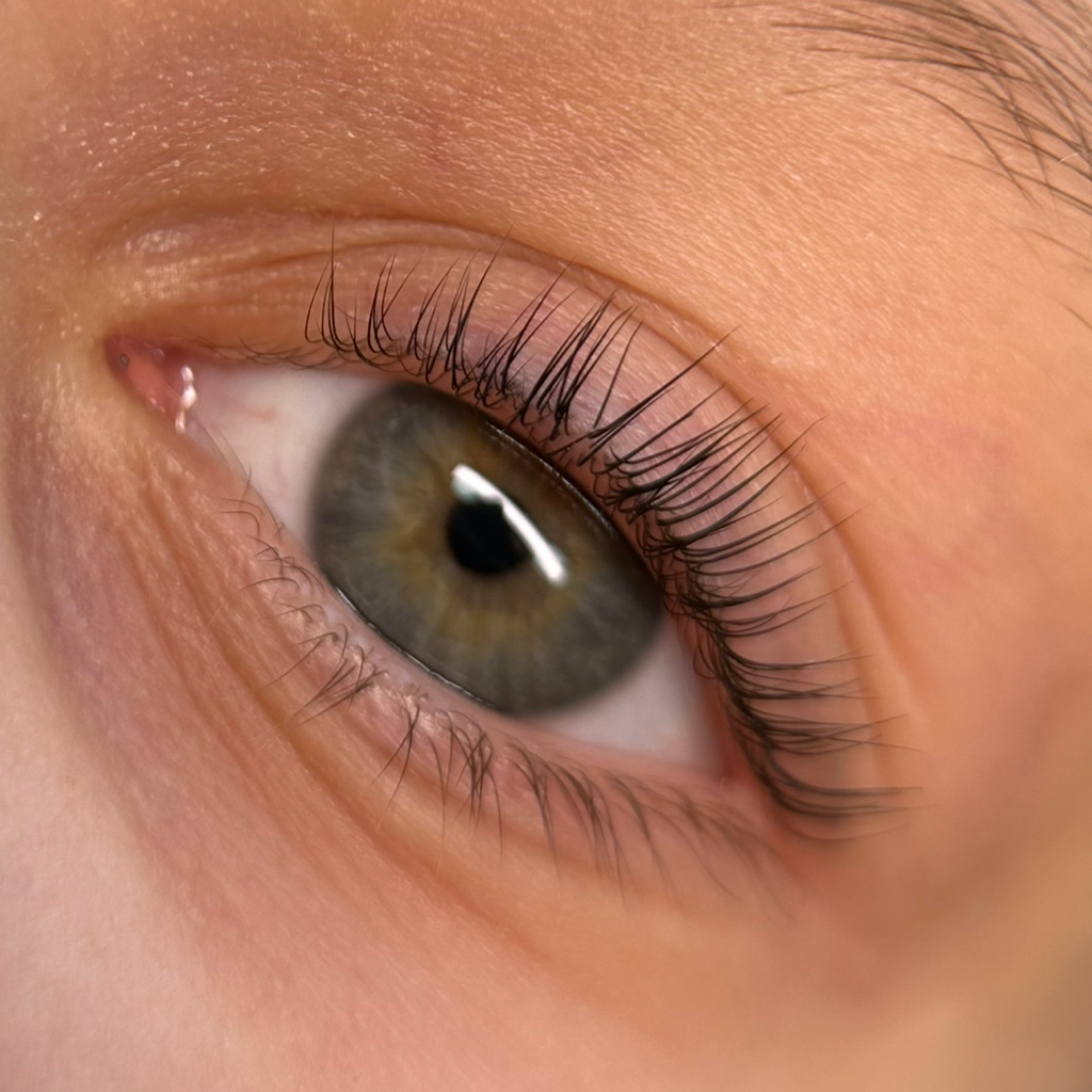 Ламинирование ресниц