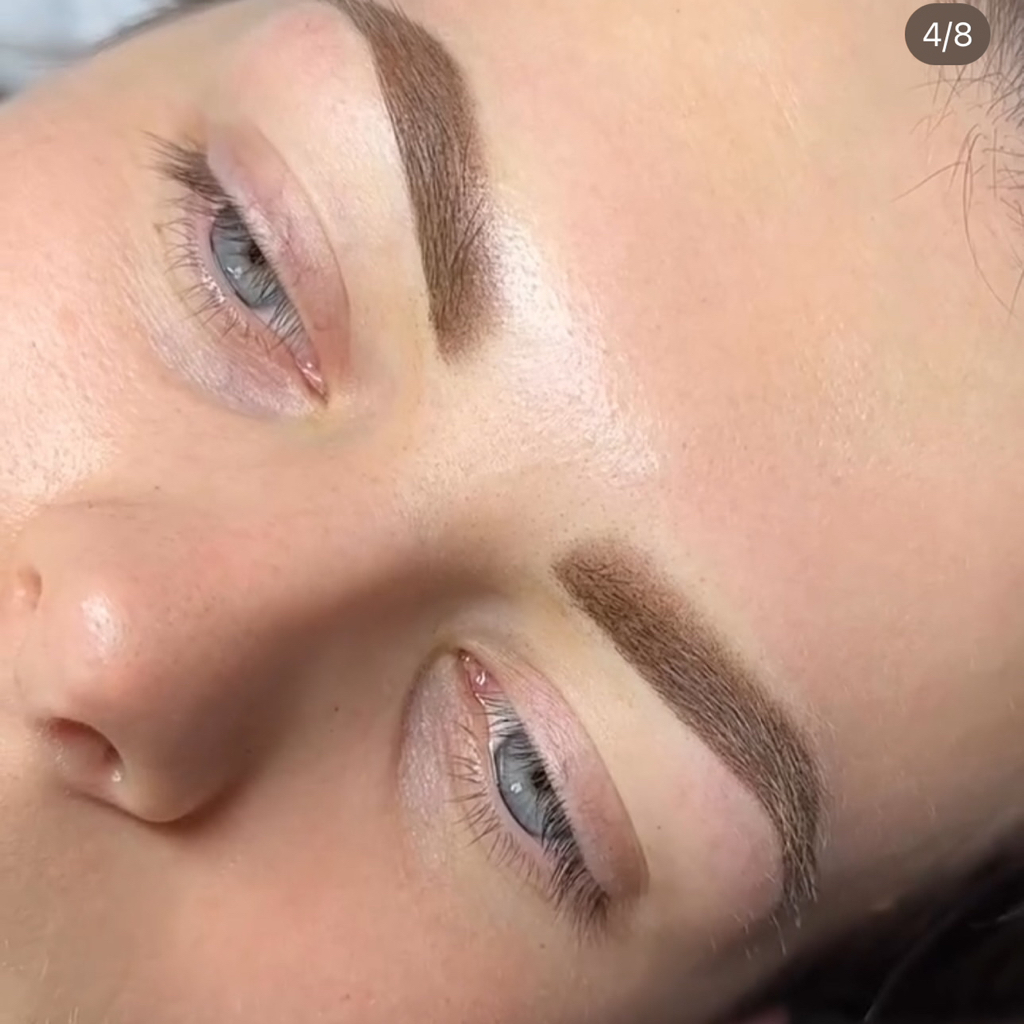 Micropigmentación de cejas