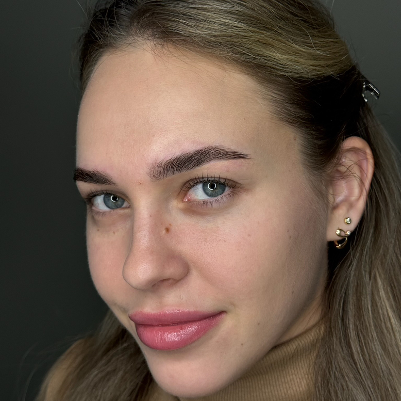 Оформление бровей (коррекция, окрашивание или осветление , уход)