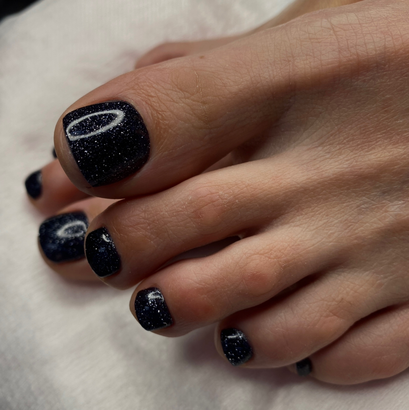 Полный педикюр и покрытие гель-лаком