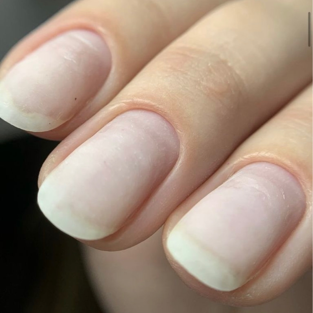 Маникюр без покрытия