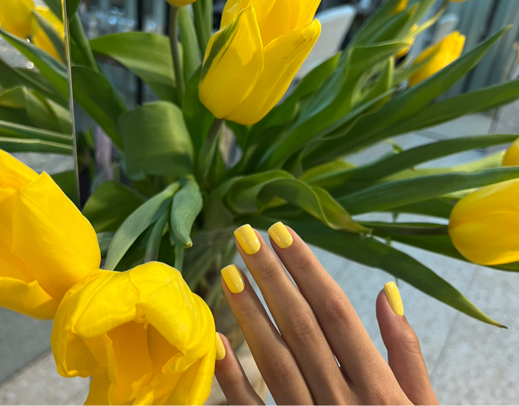 Снятие гель-лака + маникюр + укрепление + покрытие гель-лак